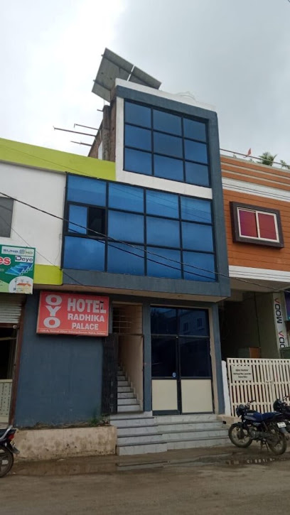 SPOT ON 76943 Hotel Radhika