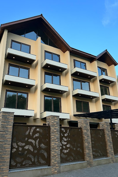 EMROZ By Kings Resort