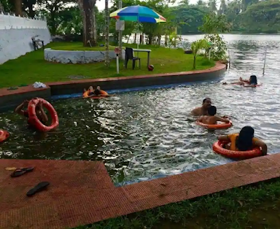 Peninsular Woods Resort