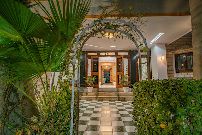 Hotel Ambavgarh Palace - Boutique Heritage Home Stay