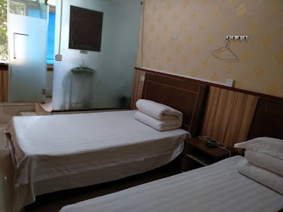 Yilong Yiyun Hotel