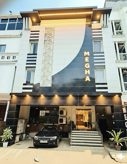 Hotel Megha- Best Hotel in Charbagh || Best Hotel in Affordable Price in Charbagh ||