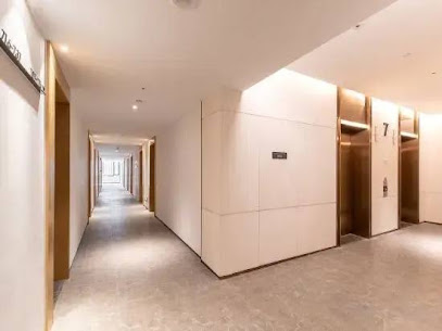 Livetour lnternational Apartment