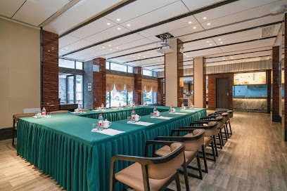 Phoenix Story Hotel