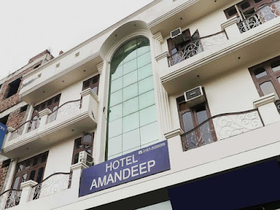 OYO 48765 Hotel Amandeep