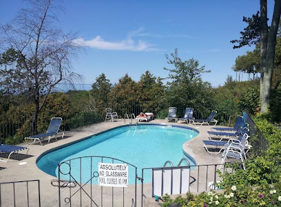 Egg Harbor Lodge