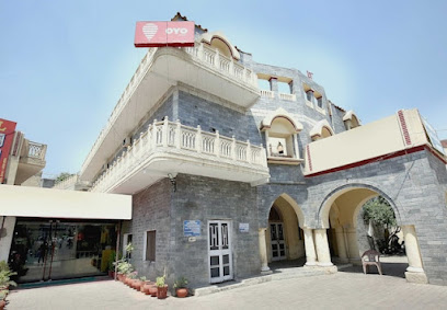 Hotel O by OYO Rajmahal