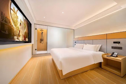 H Hotel