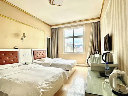 Yutong Holiday Hotel