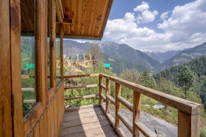 Sunlight Tree House and cottages