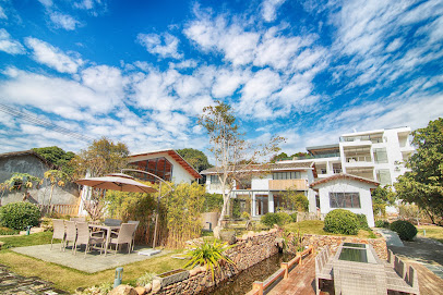 Itree Courtyard Resort