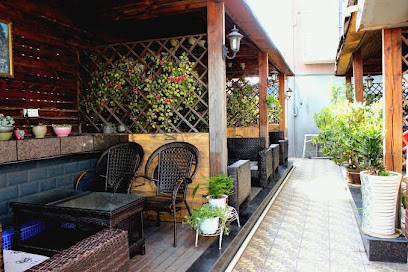 逸家花园主题酒店