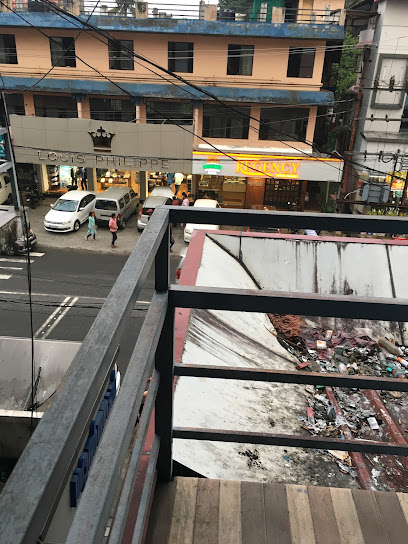 Royal Tourist Home And Lodging