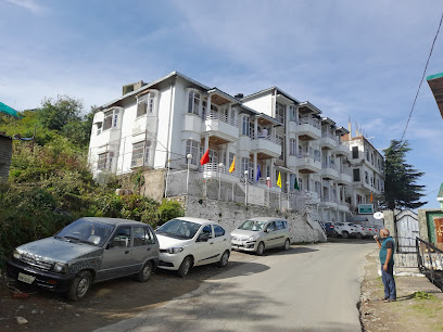 Madhuvan Hotel chail on road with parking before 3.0 km chail market village mihani shimla hills
