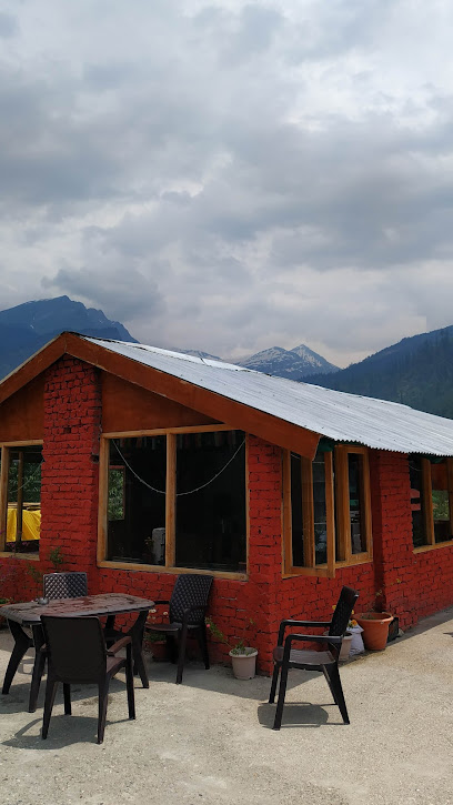 schanagzer lodge and cafe