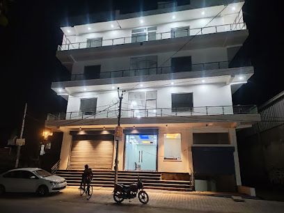 Hotel Super 7 - Hotel Near O.P. Jindal Global University , Sonipat