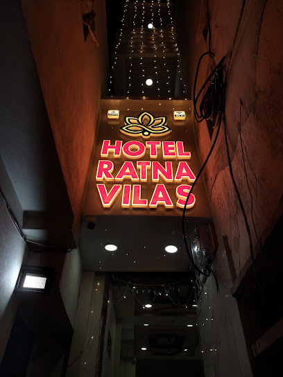 Hotel Ratna Vilas