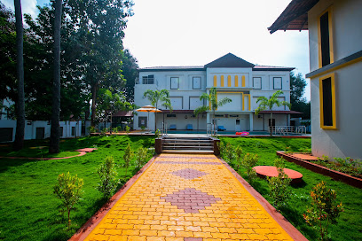 Queens Paradise Estate Resort