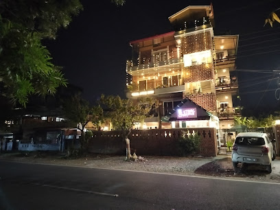 Canal Homestay