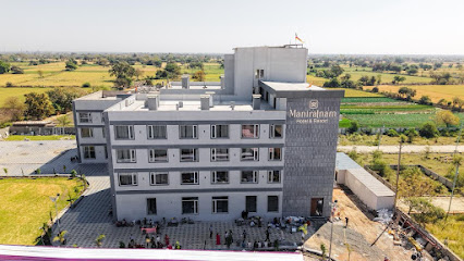 Maniratnam Hotel And Resort