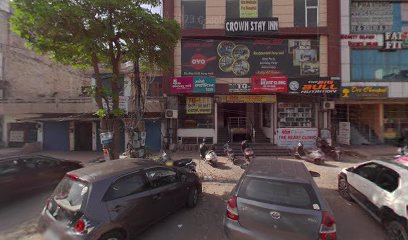 OYO Hotel Crown Stay Inn