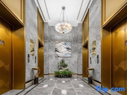 Prince Peninsula Hotel