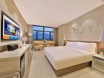 Orange Hotel Select