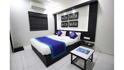 Hotel Paramount Inn
