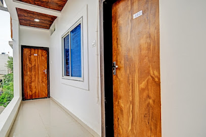 OYO Flagship Hotel Blue Tick