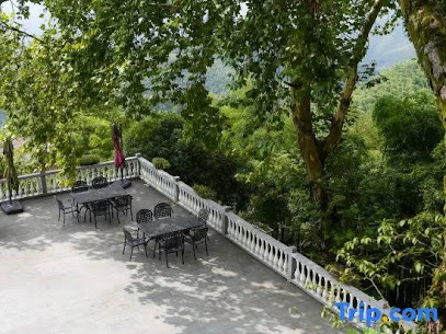 Mount Mogan Mengpo Villa
