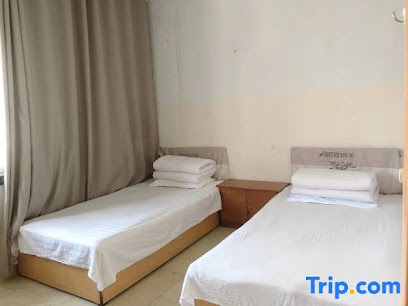 Shehong Station Hotel