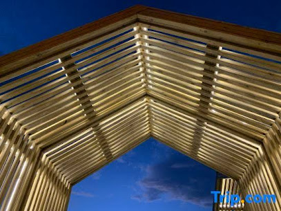 Xianyun Lakeside Hostel