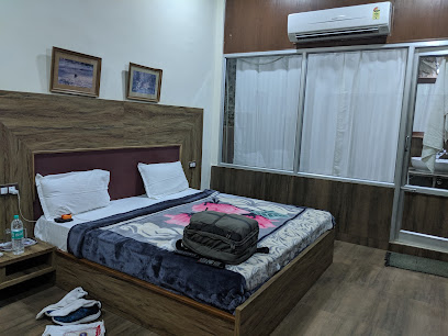 OYO Home Luxe 26477 Heritage Studio