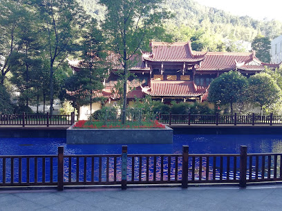 月亮湾酒店