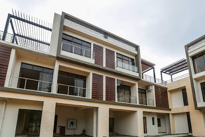 StayVista at Greenwoods Nine Villa | Luxury Villa with Private Pool in Lonavala