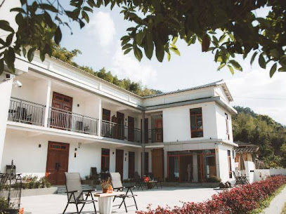 Fulong Manor