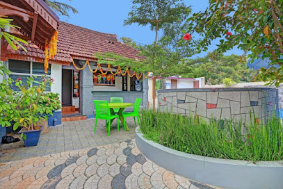 OYO Pop Tavern Heritage