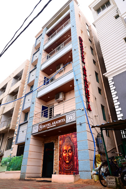 Hotel Aradhya