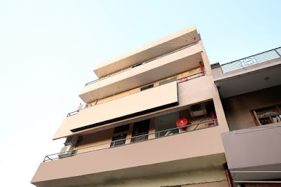 OYO 15620 Hotel Dynasty