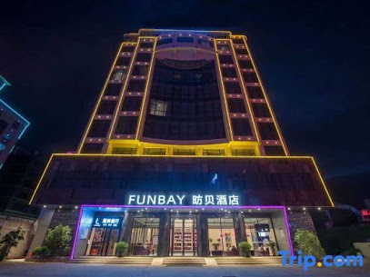 Gold Coast Hotel