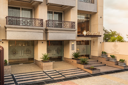 Foxtrail, Sector 42 - AM Hotel Kollection