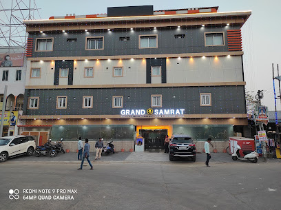 Grand samrat