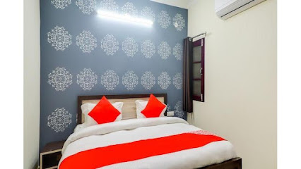 Flagship Ravi Inn Near Phoenix Palassio