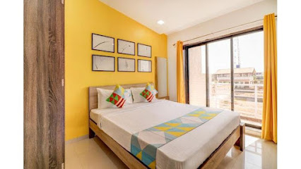 OYO Home Luxe 41749 Mountain View 3BHK with Private Pool