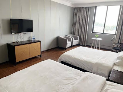 Meet The Fashion Hotel