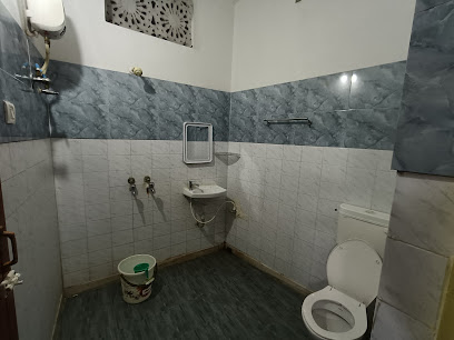Hotel vip road home stay