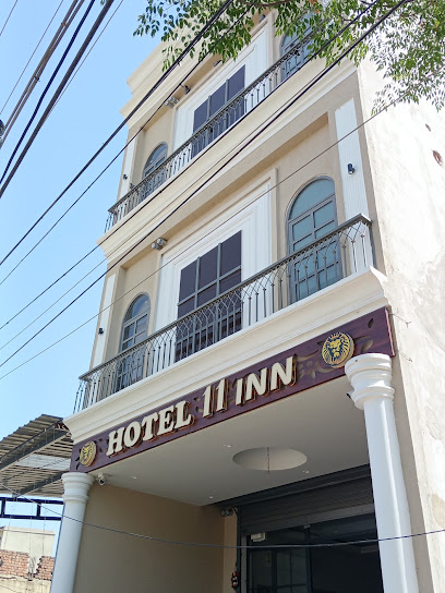 Hotel 11 Inn