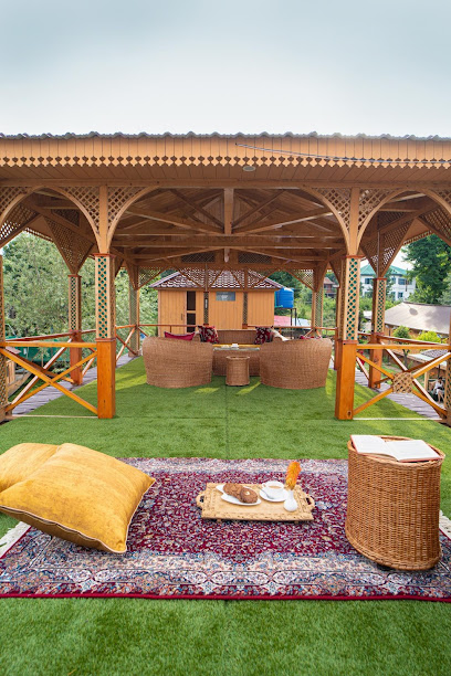 Harmukh Houseboats