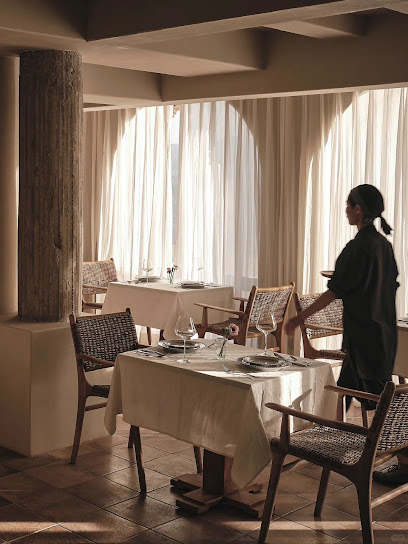 Liuyue Haidongfang Precipice Sea View Hotel