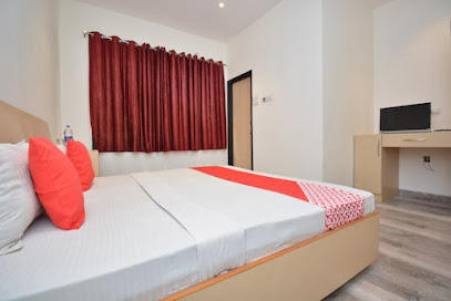 OYO 30695 Hotel Vinayak Inn